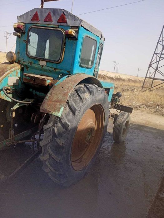 Трактор Т-40 сотилади