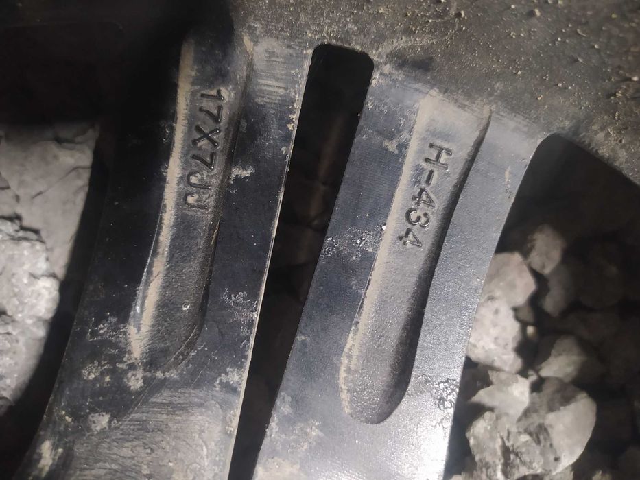 Резина с дисками на 17