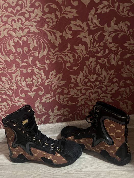 Боксерка новый 41 размера