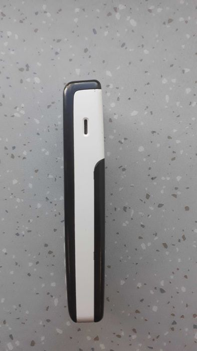 Телефон Nokia 1110i