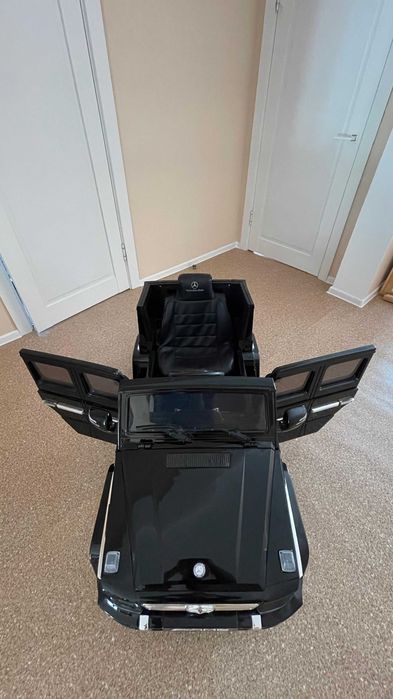 Игрушечный автомобиль Гелендваген