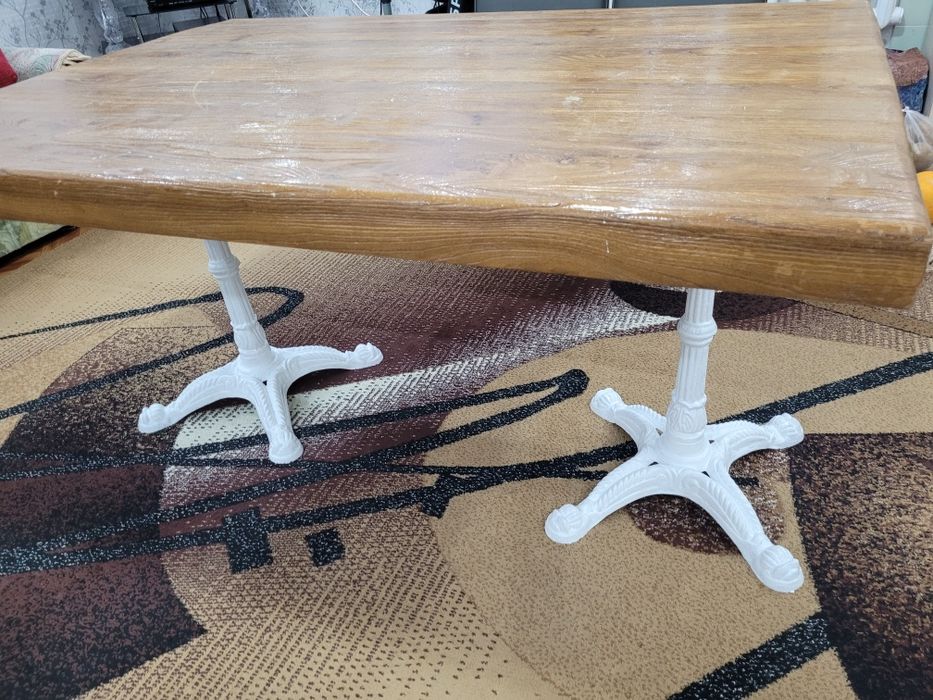 Продам стол чистый карагач