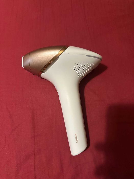 Фотоепилатор PHILIPS SERIES 9900 LUMEA BRI973/00