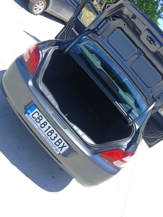 Продавам Peugeot 301 2016 г.