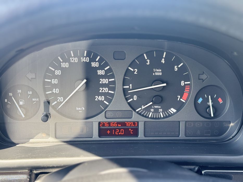 Bmw 523i E39 berlina