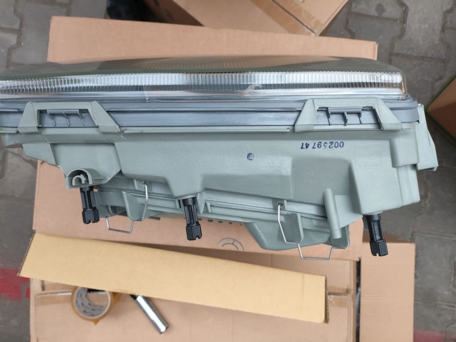 Мерс 124 фара депо тайвань