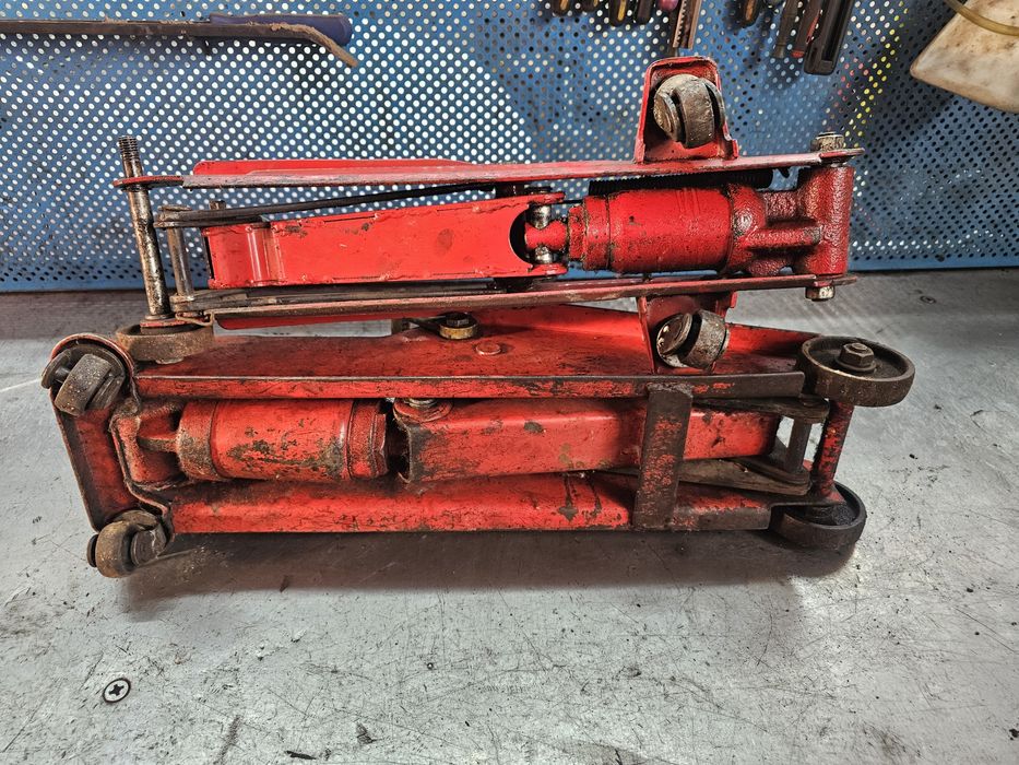 Домкрат гидравлический 2шт.