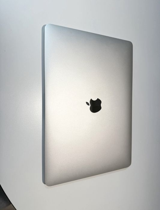 Macbook Air 2020yil