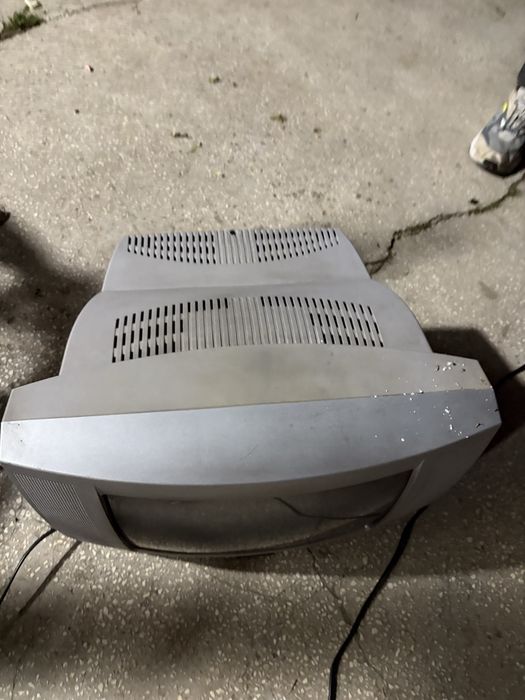 Vand tv plus tablou iasi 69 lei