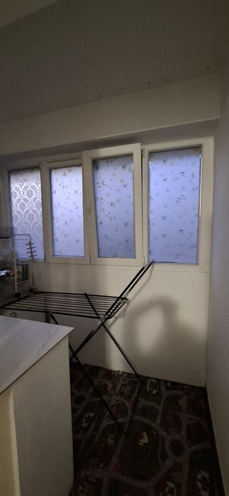Închiriez garsoniera