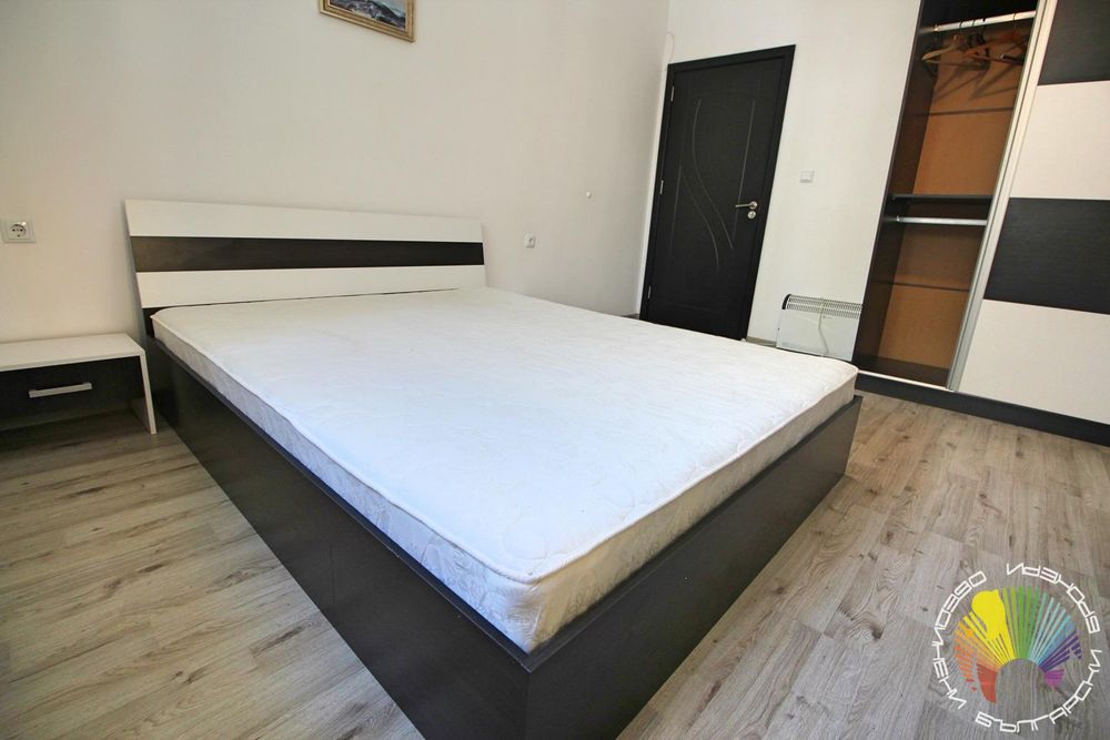 Дава се под наем Тристаен апартамент в Бургас, Център - 90 кв.м за 510 € - Снимка #10