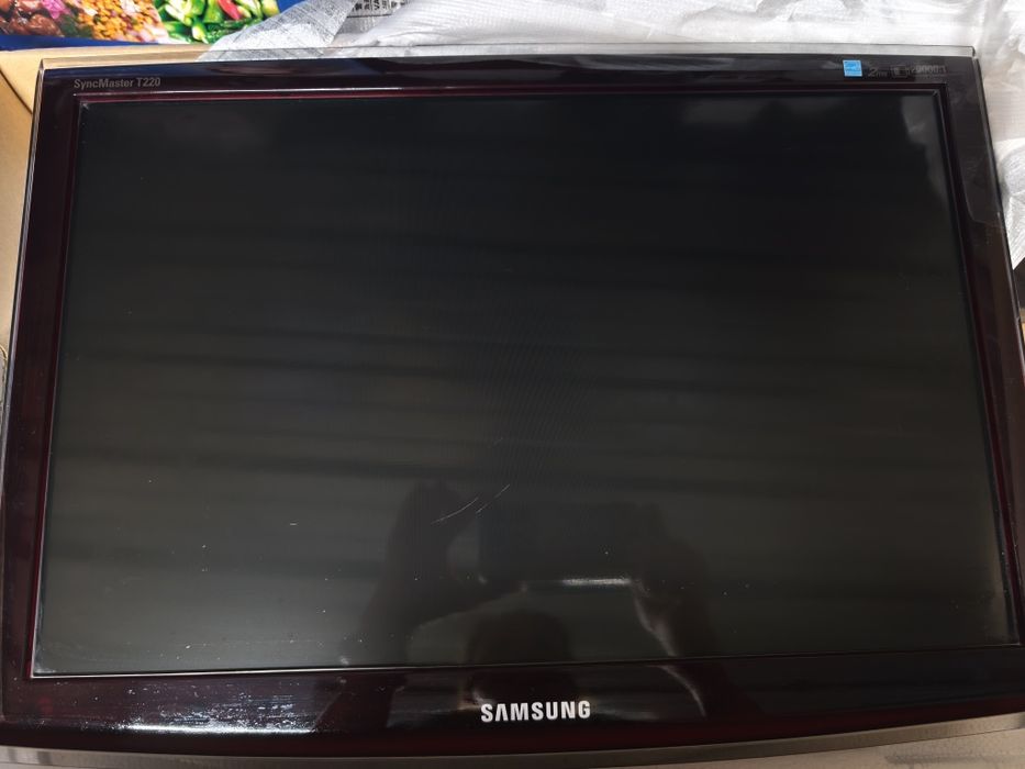 Монитор Samsung T220