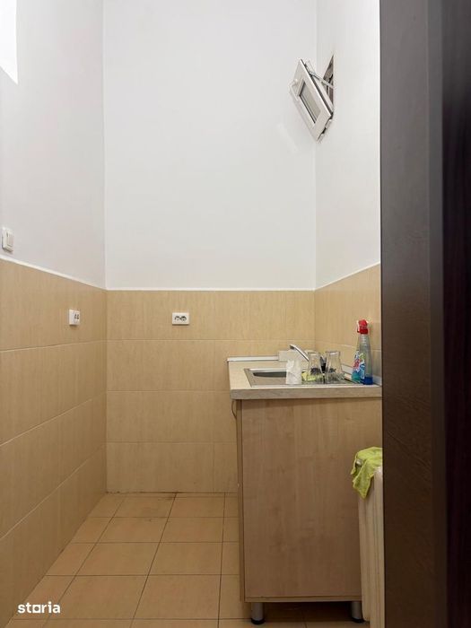 Apt versatil ultracentral 40 mp pivniță 13 mp