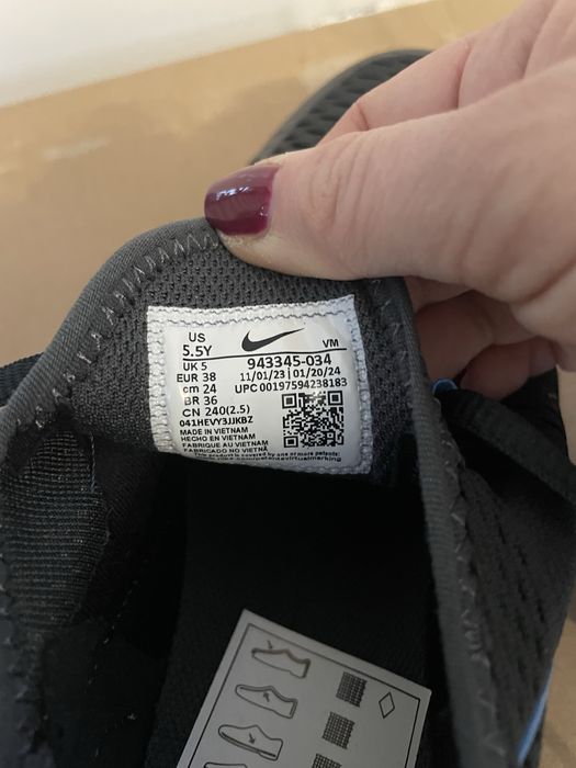 Нови Маратонки Nike air max 270