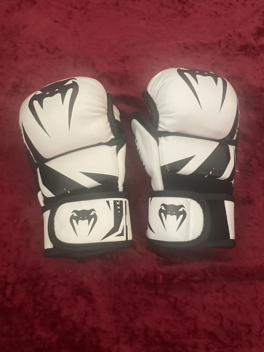 Продам перчатки черепашки для занятий Мма