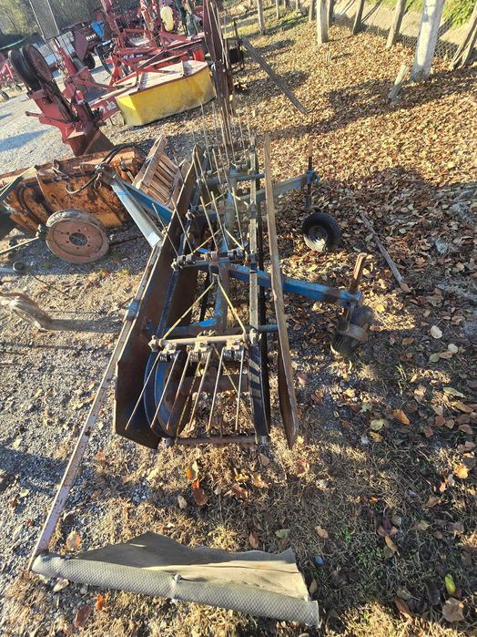 Grebla in tiranti la tractor modelul pe curele roti bune curele bune