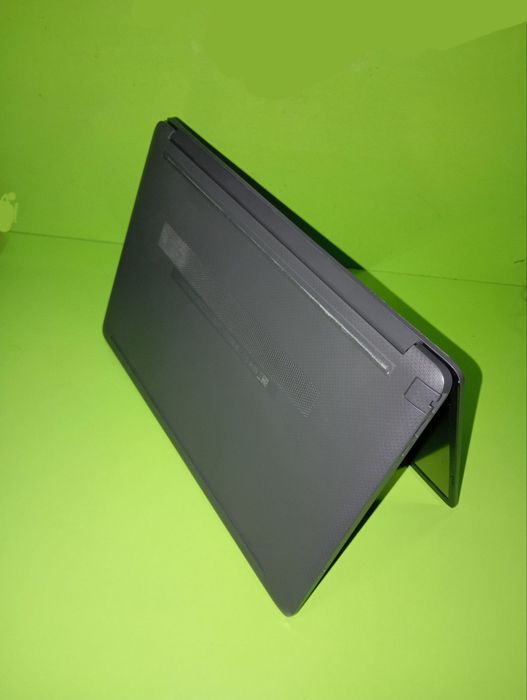 Model : HP 255 G8