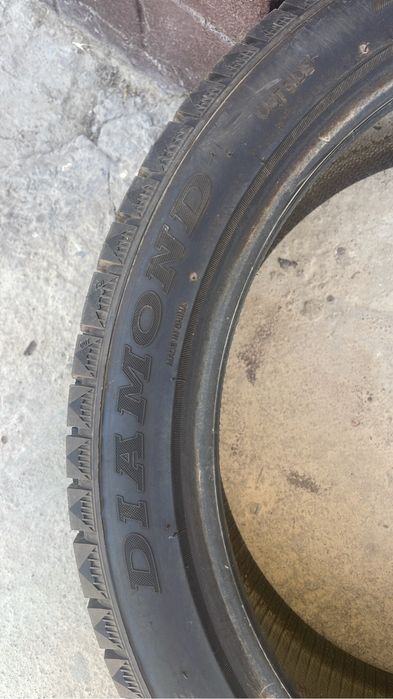 Шина зимняя. R19,