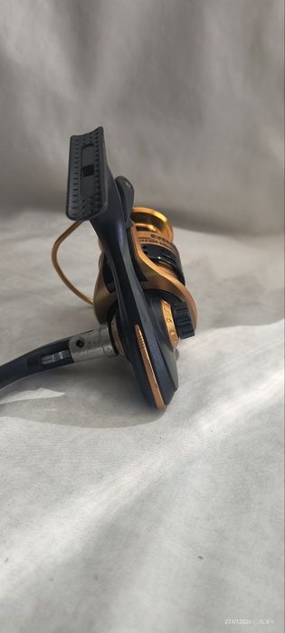 Нова риболовна макара Yumoshi MF4000 (13+1 BB).
