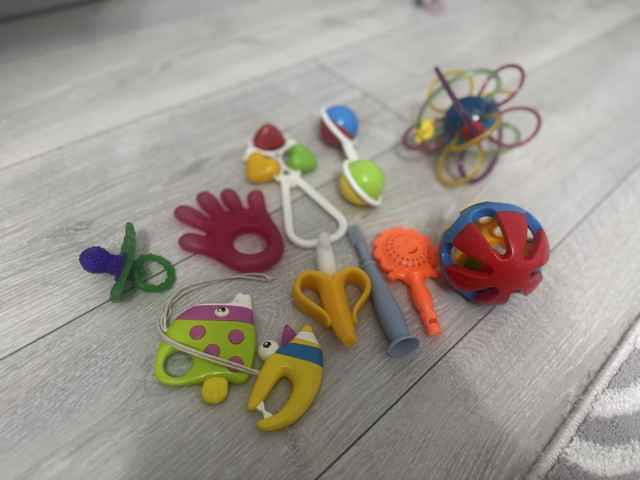 Продаются игрушки