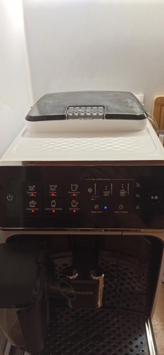 Кафеавтомат Philips EP3243/50 LatteGo