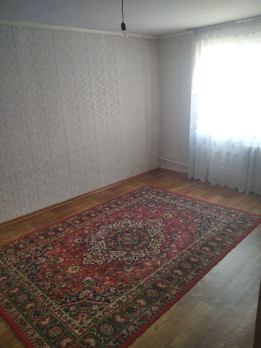 Продам спутник8 1ком 2этаж 2этажки в деревянном доме среднее состояние