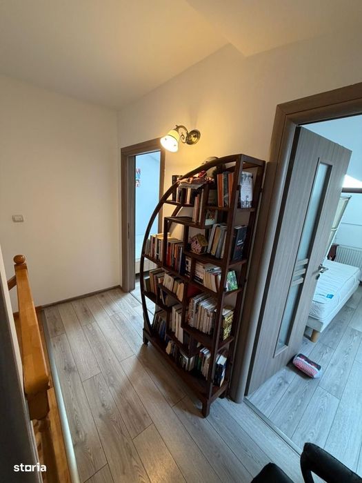 De închiriat – Apartament 3 camere
