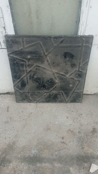 Ящик железный с крышкой