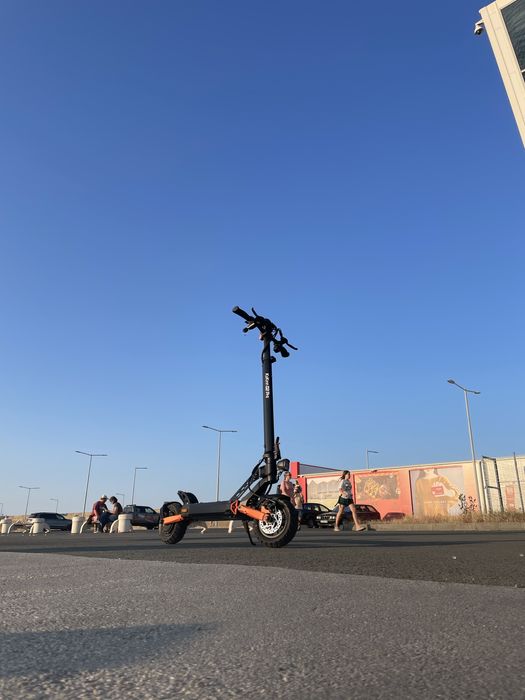 Електрическа тротинетка ,,KUKIRIN G2pro”