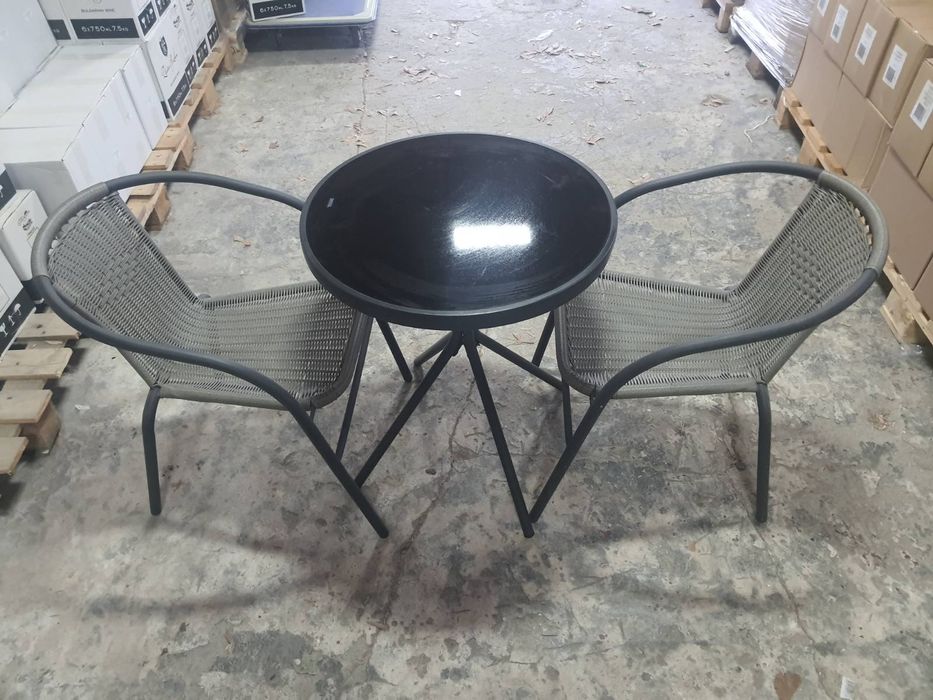 Градински сет от маса и два стола