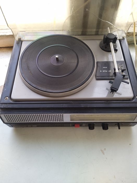 Продам проигрыватель Серенада P3-30В