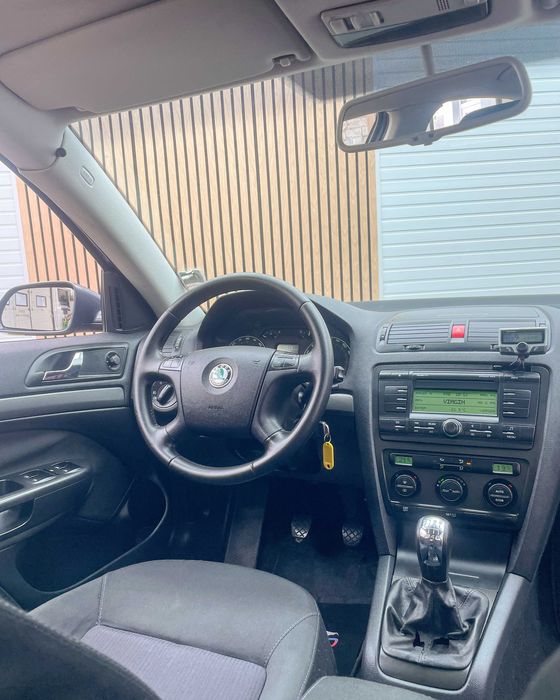 Skoda OCTAVIA 2,0 TDI  135 Cp - Berlina  Garantie 12 luni . Buy-Back . Livrare in toata tara . Fiscal si taxe la zi .