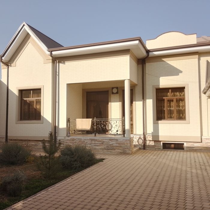 Янги тошми постидан 4км кирганда. Евро ҳовли сотилади.