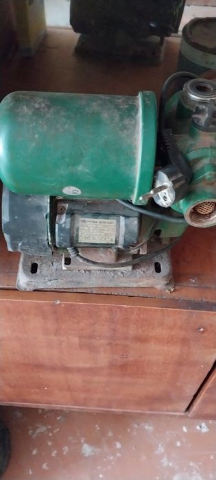 Насос для воды .