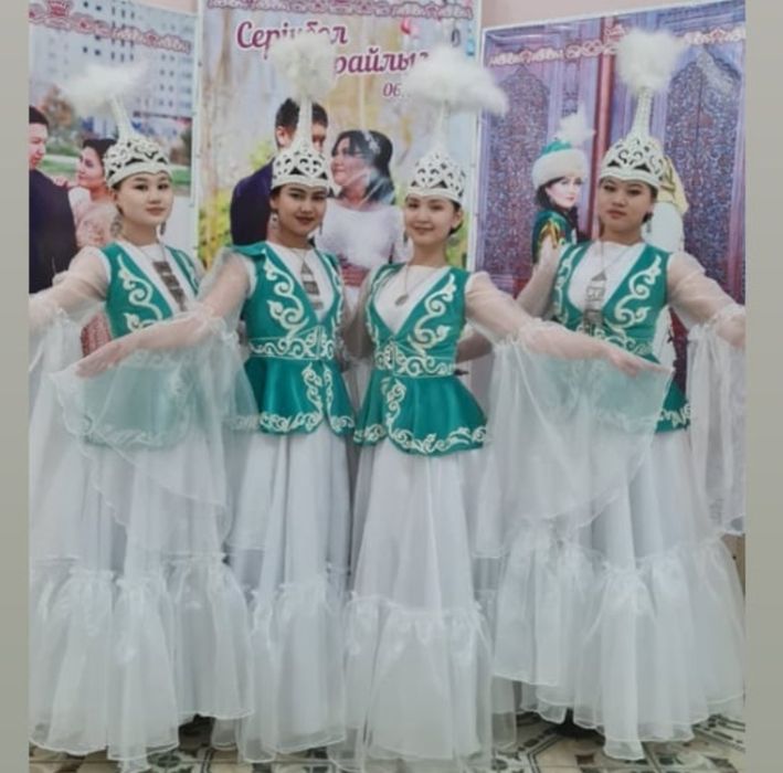 танцевальние костюмы