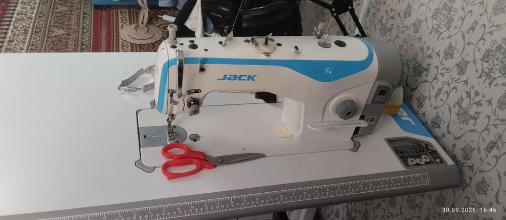 Швейная машина  jacf4