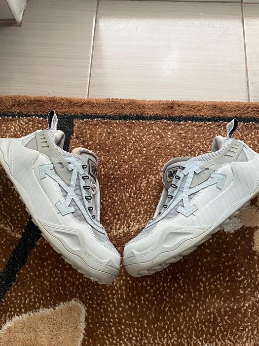 Vând off-white odsy 1000