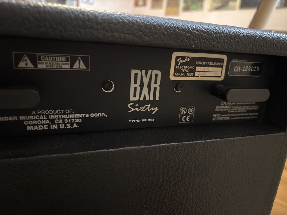 Продам Электрогитара fender stratokaster продам