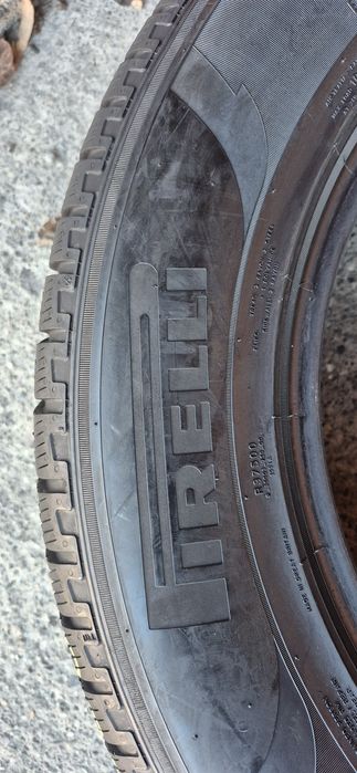 4 anvelope iarna Pirelli 235/65/18,dot 2020.Pretul este pe bucata