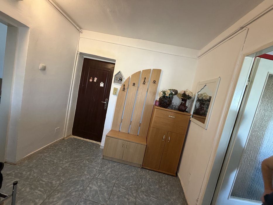 Apartament 3 camere , Etaj 4