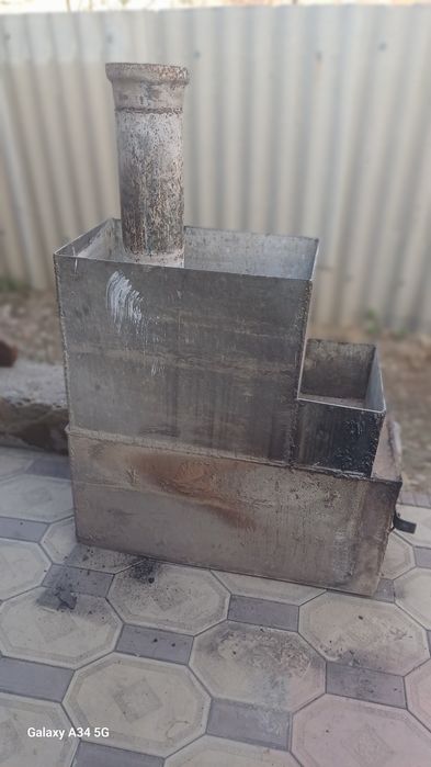 Котел для бани хорошим состояние полный нержавеющей метал
