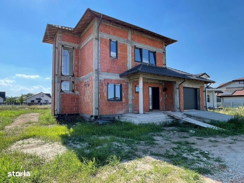 Imobiliare Domnesti  Casa la rosu str Ciocarliei  garaj+beci 750curte