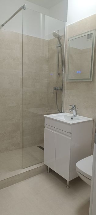 Garsoniera metrou Muncii/prima închiriere/utilat  modern!!