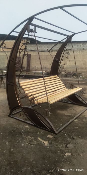 Качели лар сотувда