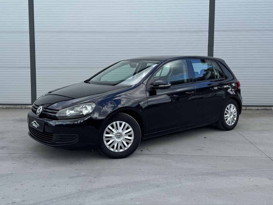 VOLKSWAGEN Golf 2010