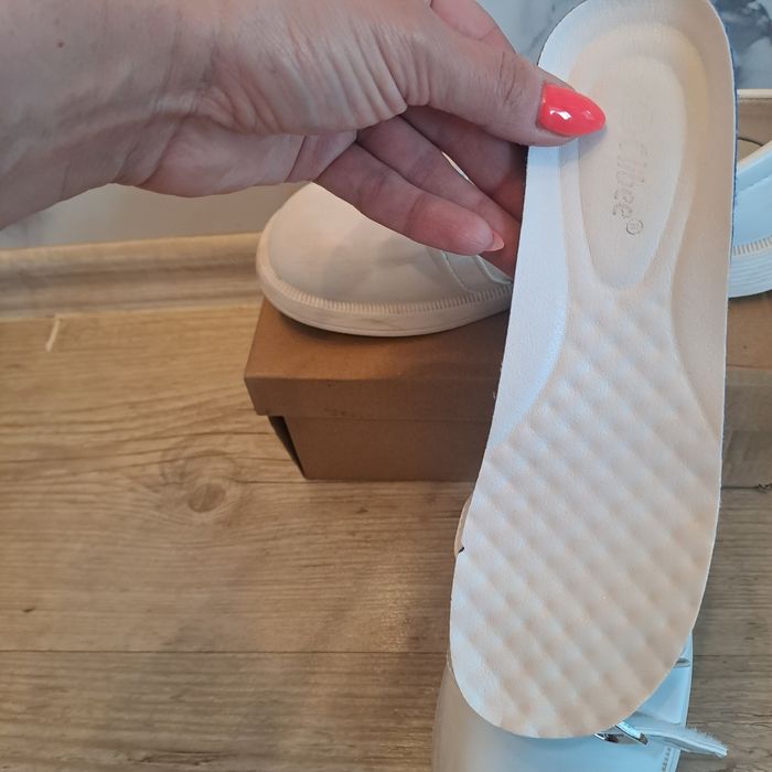 Кокетни детски обувчици