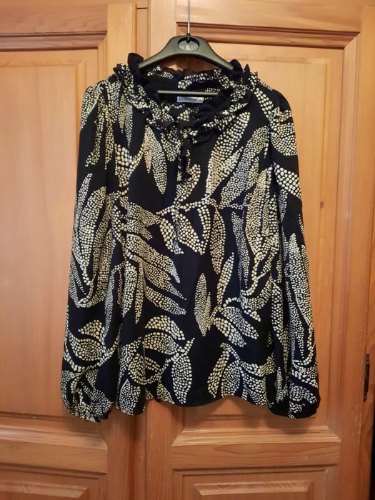 Frumoasa bluza eleganta mărimea 48-50