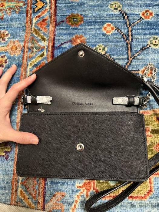 Черная сумка клатч Michael Kors