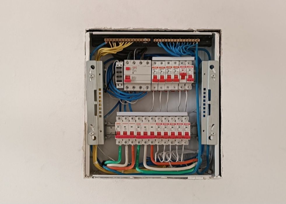 Elektrik xizmatlari