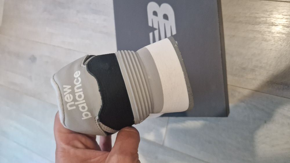 New balance оригинални маратонки